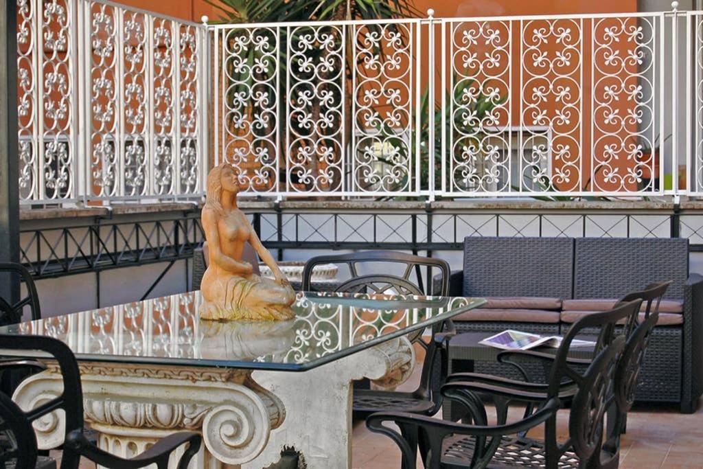 Vatican Luxury Apartment With Terrace - 7 People Rome Bagian luar foto
